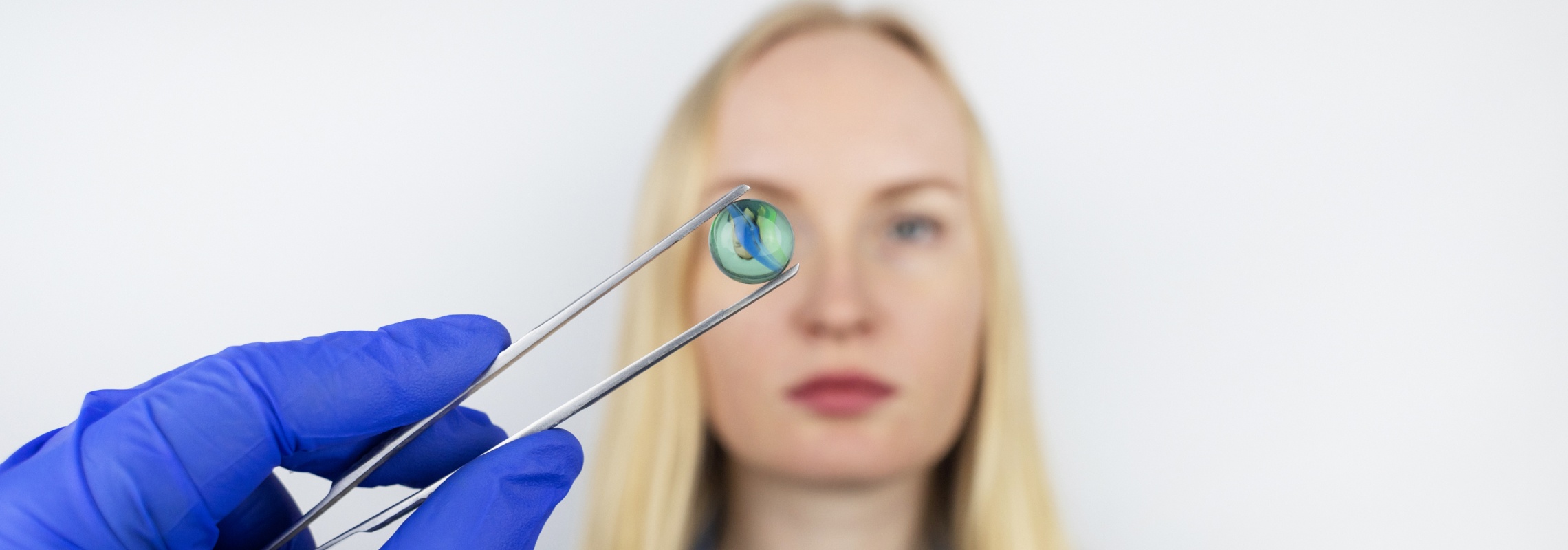 Avantages et inconvénients implants multifocaux